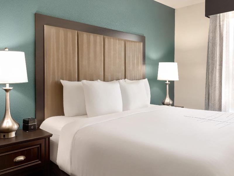 La Quinta Inn & Suites Fairfield - Napa Valley image
