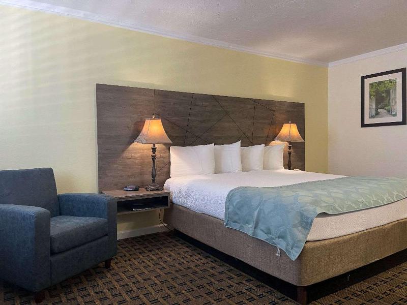 Baechtel Creek Inn & Spa, an Ascend Collection hot image