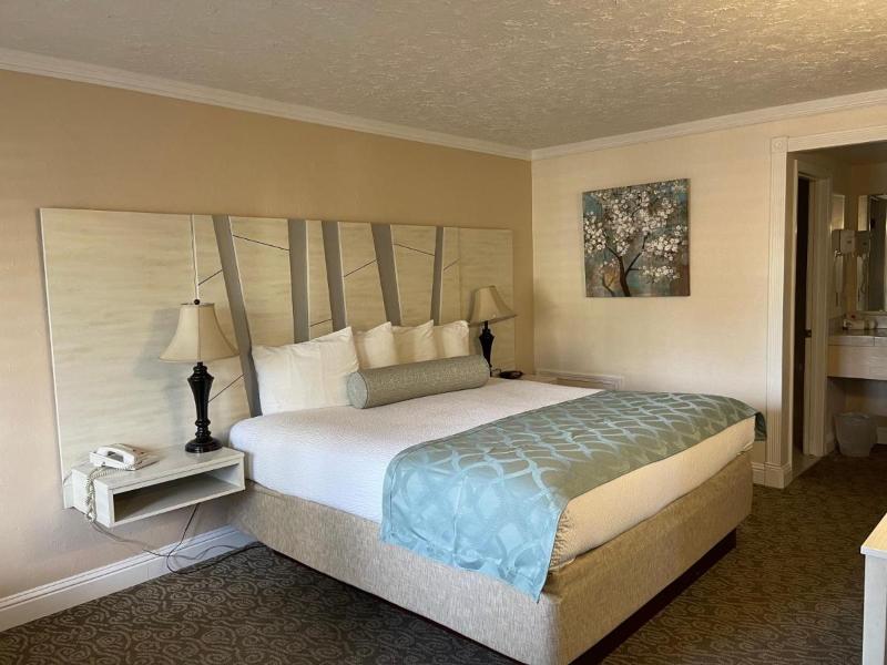 Baechtel Creek Inn & Spa, an Ascend Collection hot image