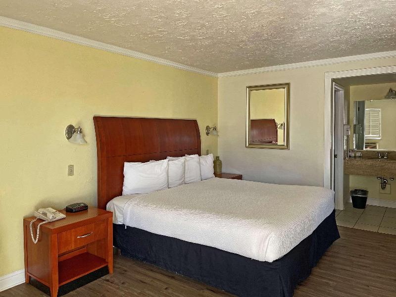 Baechtel Creek Inn & Spa, an Ascend Collection hot image