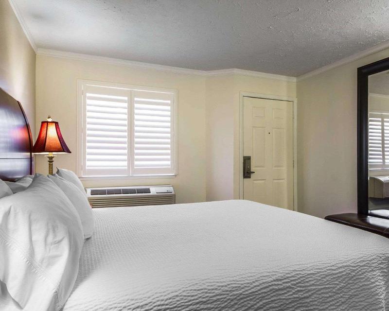 Baechtel Creek Inn & Spa, an Ascend Collection hot image