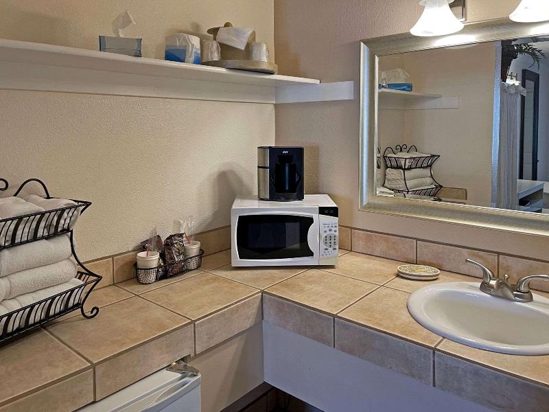 Baechtel Creek Inn & Spa, an Ascend Collection hot image