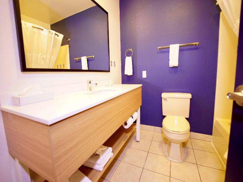 Quality Inn & Suites Georgetown - Seaford image