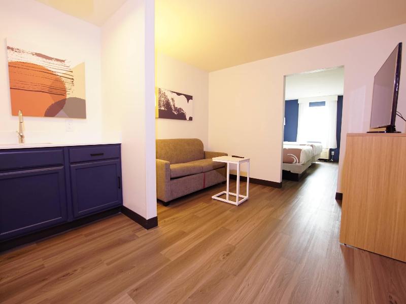 Quality Inn & Suites Georgetown - Seaford image