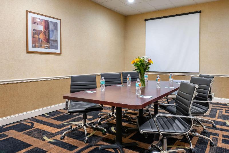 Quality Inn & Suites Palatka Riverfront image