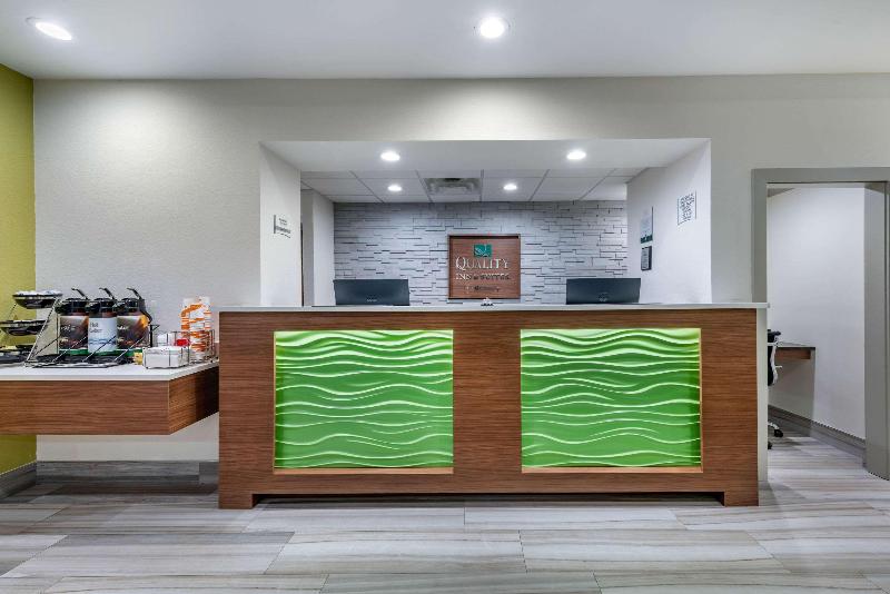 Quality Inn & Suites Palatka Riverfront image