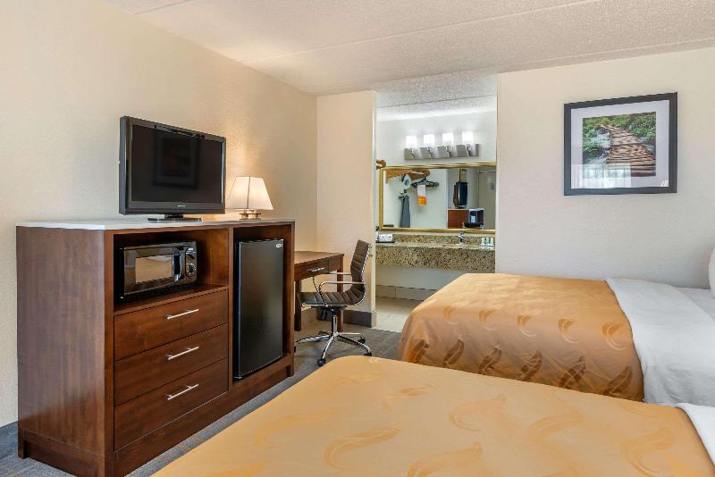 Quality Inn & Suites Palatka Riverfront image