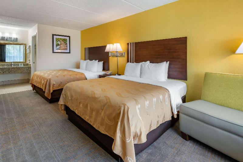 Quality Inn & Suites Palatka Riverfront image