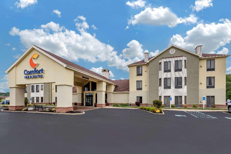 Comfort Inn & Suites Warsaw Area image