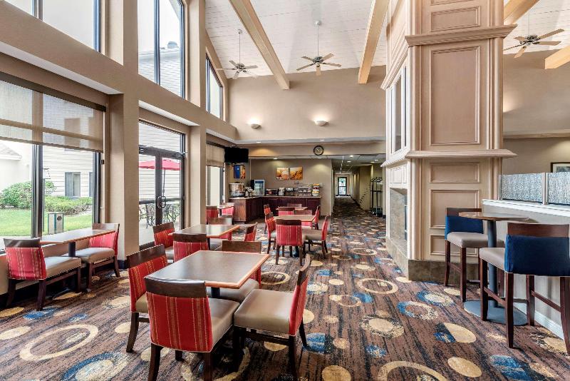 Comfort Inn & Suites Warsaw Area image