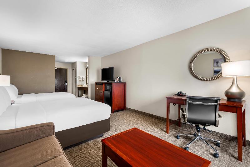 Comfort Inn & Suites Chesapeake Bay image
