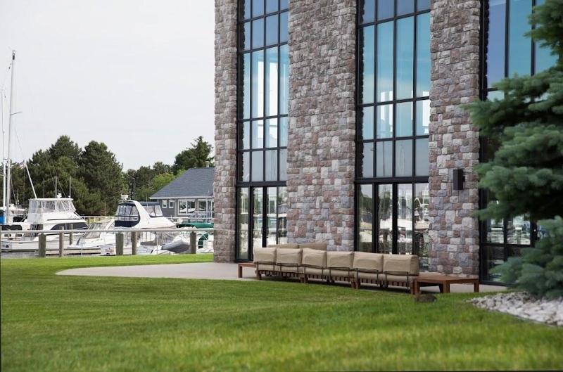 Shoreline Inn & Conference Center, an Ascend Colle image