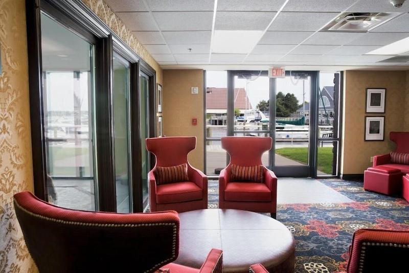 Shoreline Inn & Conference Center, an Ascend Colle image