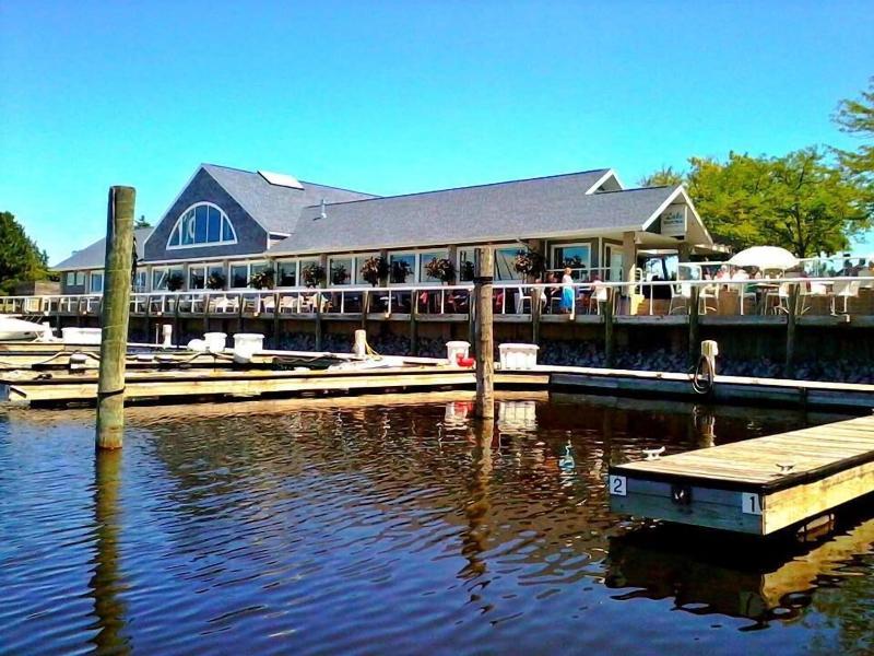 Shoreline Inn & Conference Center, an Ascend Colle image