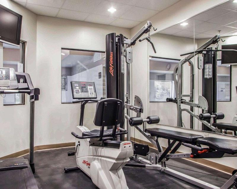 Comfort Inn & Suites O'Fallon Area image