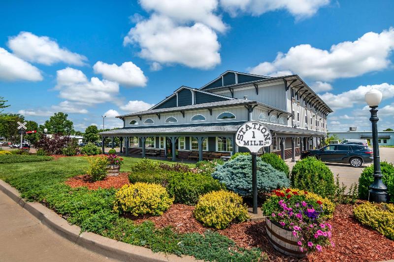 Comfort Inn Sedalia Station image