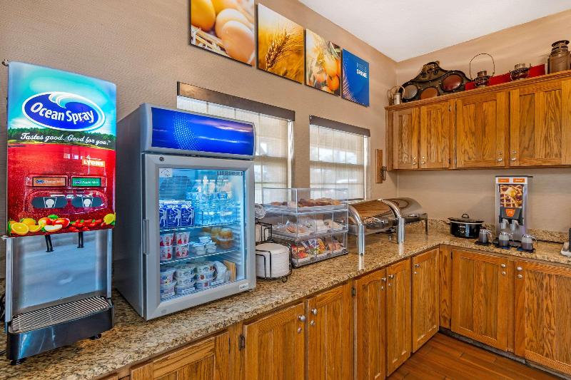 Comfort Inn Sedalia Station image