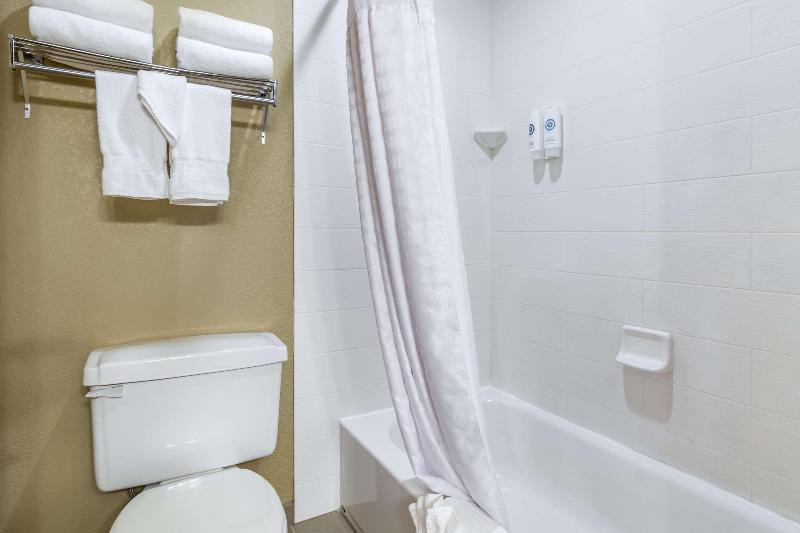 Comfort Inn Sedalia Station image
