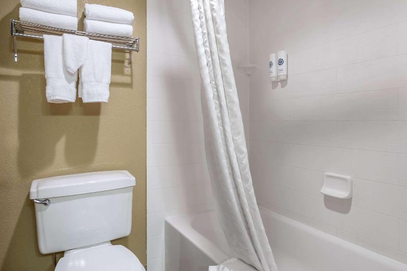 Comfort Inn Sedalia Station image