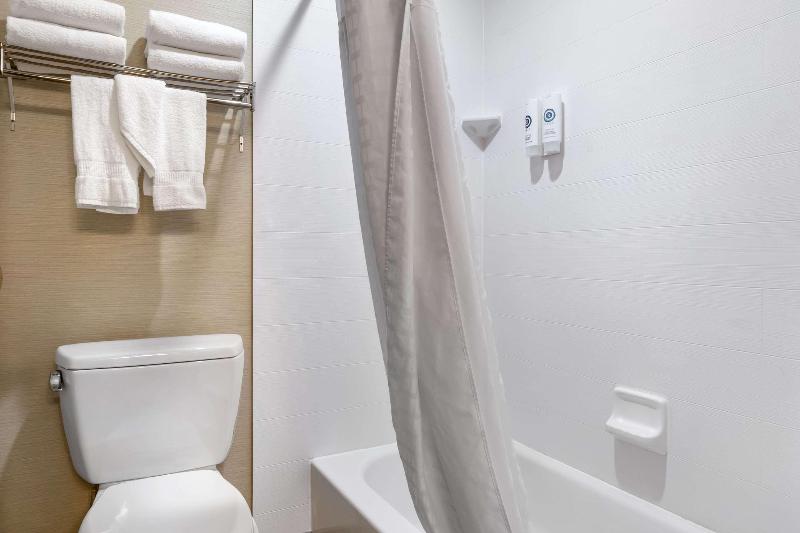 Comfort Inn Sedalia Station image