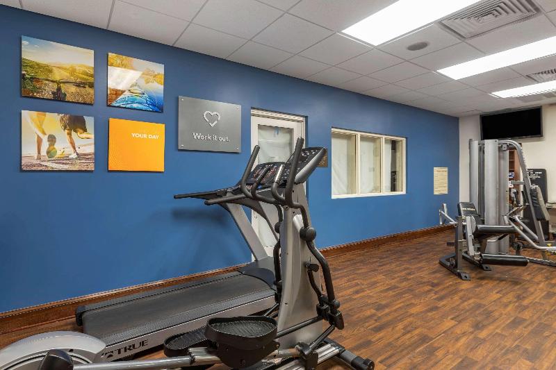 Comfort Suites Olive Branch West image
