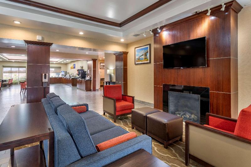 Comfort Suites Olive Branch West image