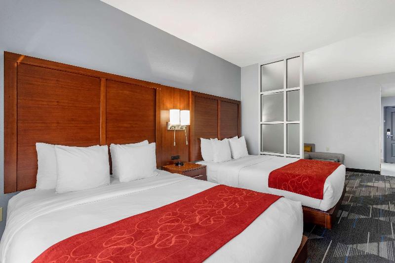 Comfort Suites Olive Branch West image