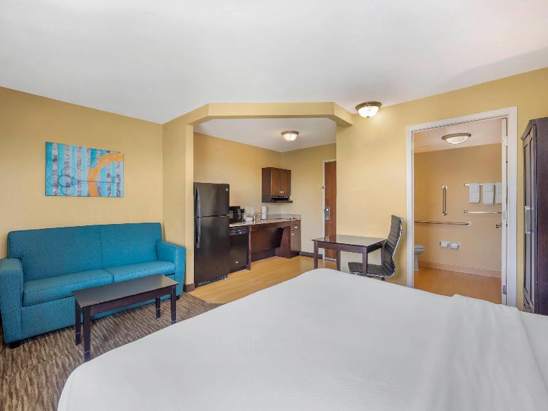 MainStay Suites Camp Lejeune image