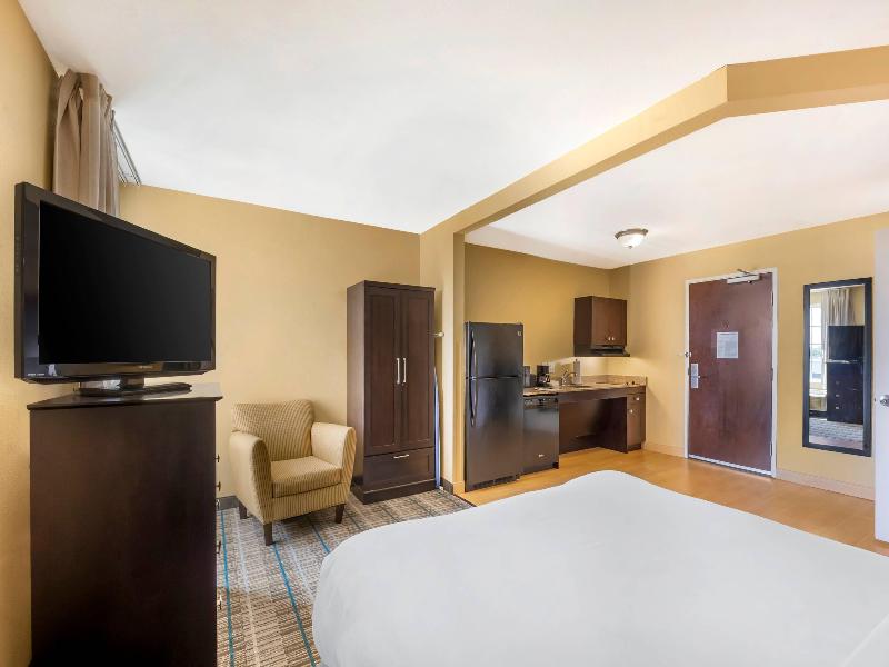 MainStay Suites Camp Lejeune image