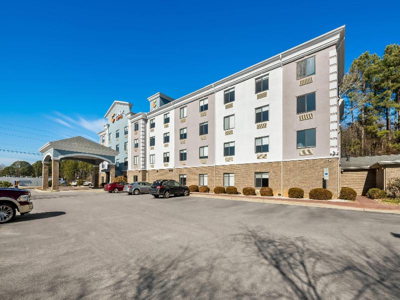 Comfort Suites Sanford — general view