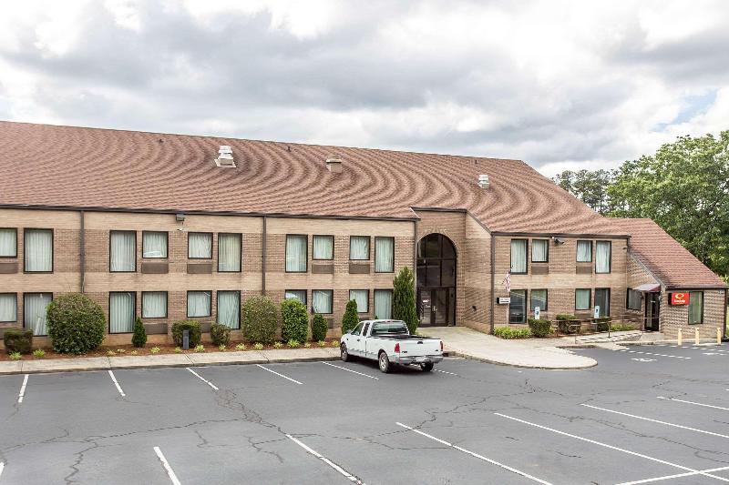 Econo Lodge & Suites Southern Pines image