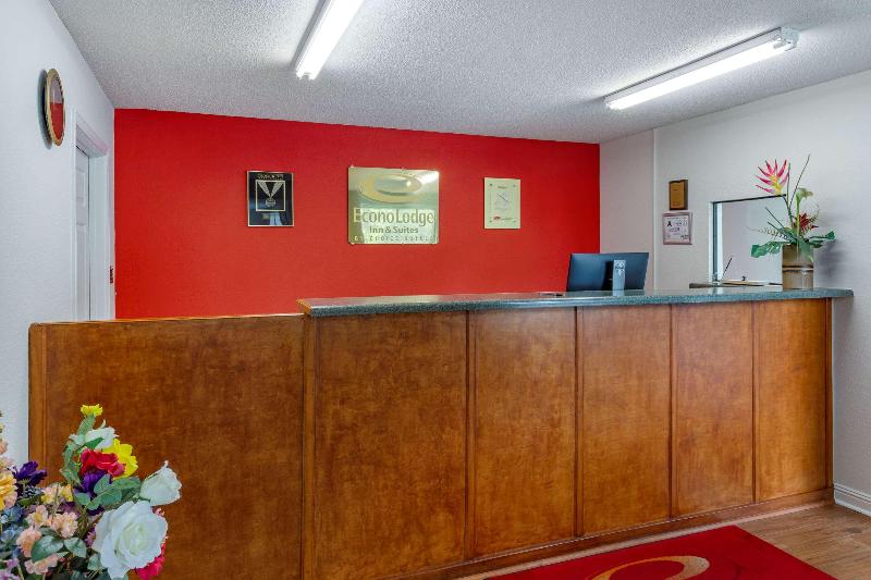 Econo Lodge & Suites Southern Pines image