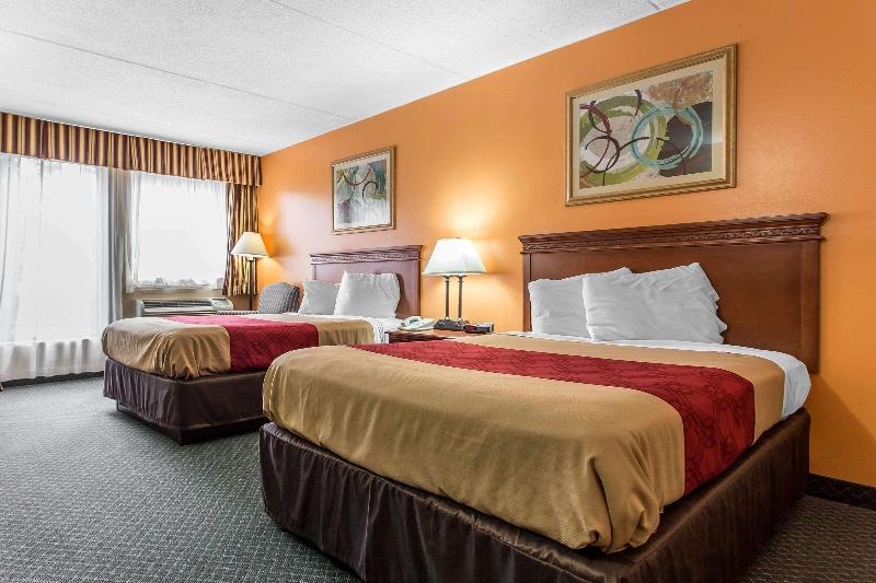Econo Lodge & Suites Southern Pines image