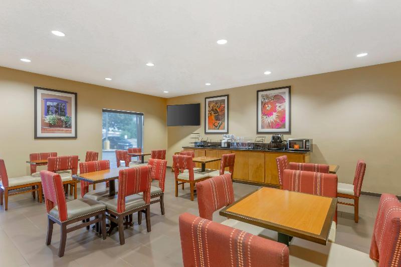 Comfort Inn & Suites image