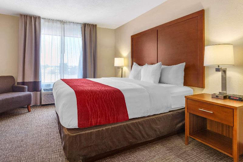 Comfort Inn & Suites image
