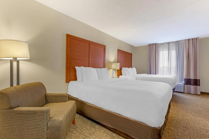 Comfort Inn & Suites image