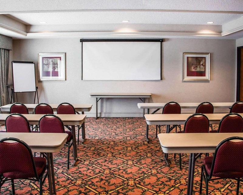 Comfort Suites McAlester image