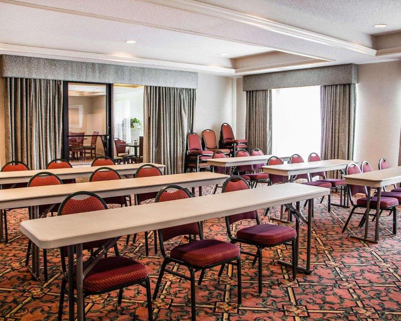 Comfort Suites McAlester image