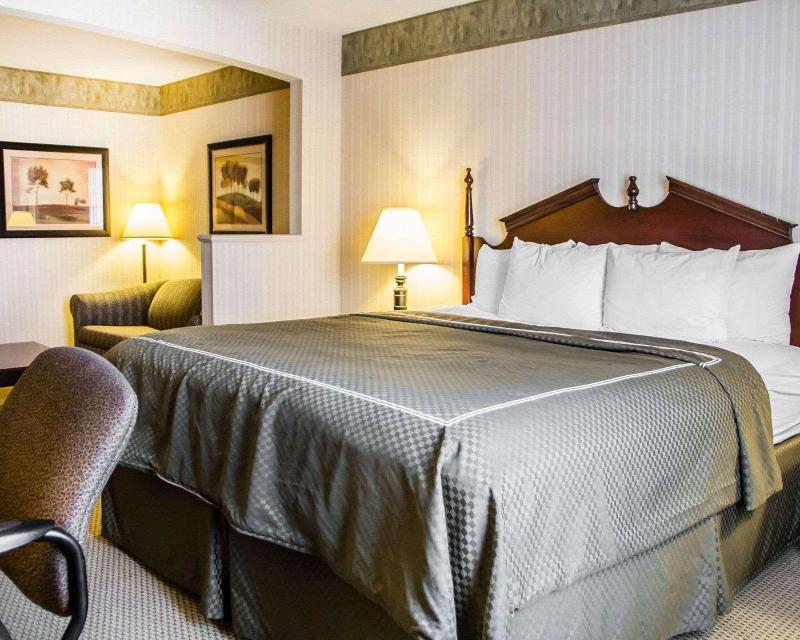 Comfort Suites McAlester image