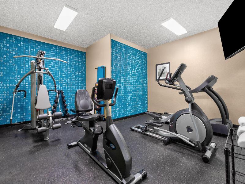 La Quinta Inn & Suites Oklahoma City-Midwest City image
