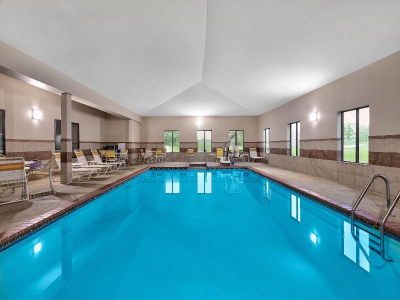 La Quinta Inn & Suites Oklahoma City-Midwest City image