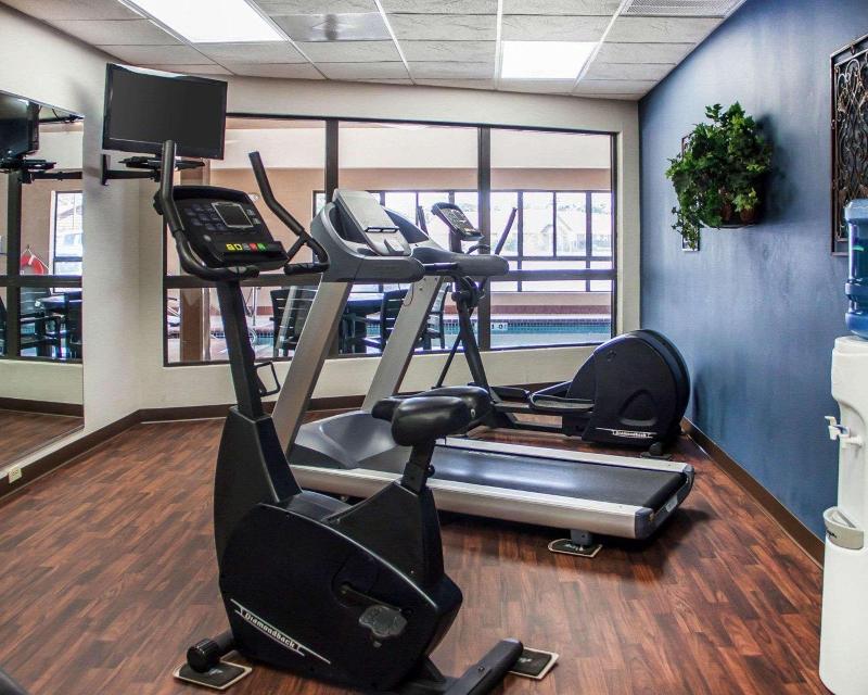 Holiday Inn Express & Suites Weatherford image