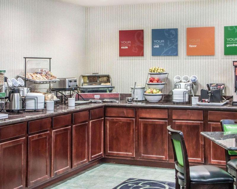 Holiday Inn Express & Suites Weatherford image