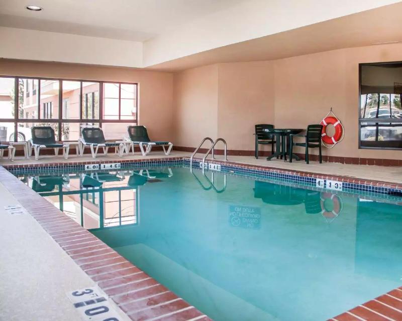 Holiday Inn Express & Suites Weatherford image