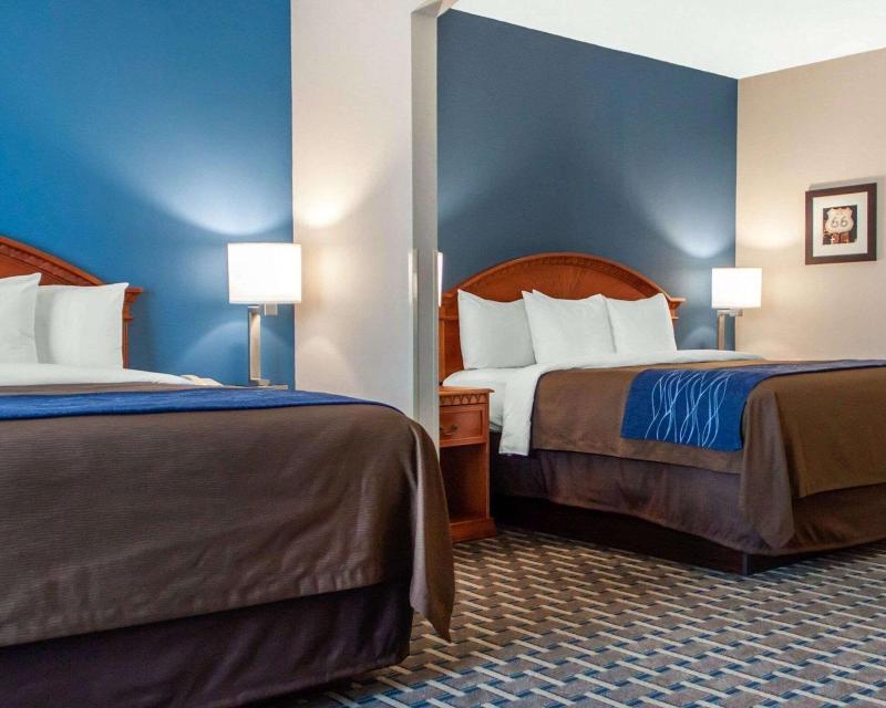 Holiday Inn Express & Suites Weatherford image