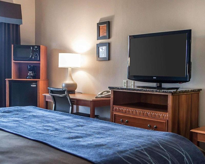 Holiday Inn Express & Suites Weatherford image