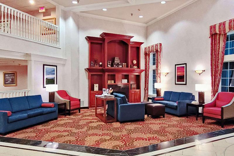 Comfort Suites Corvallis image