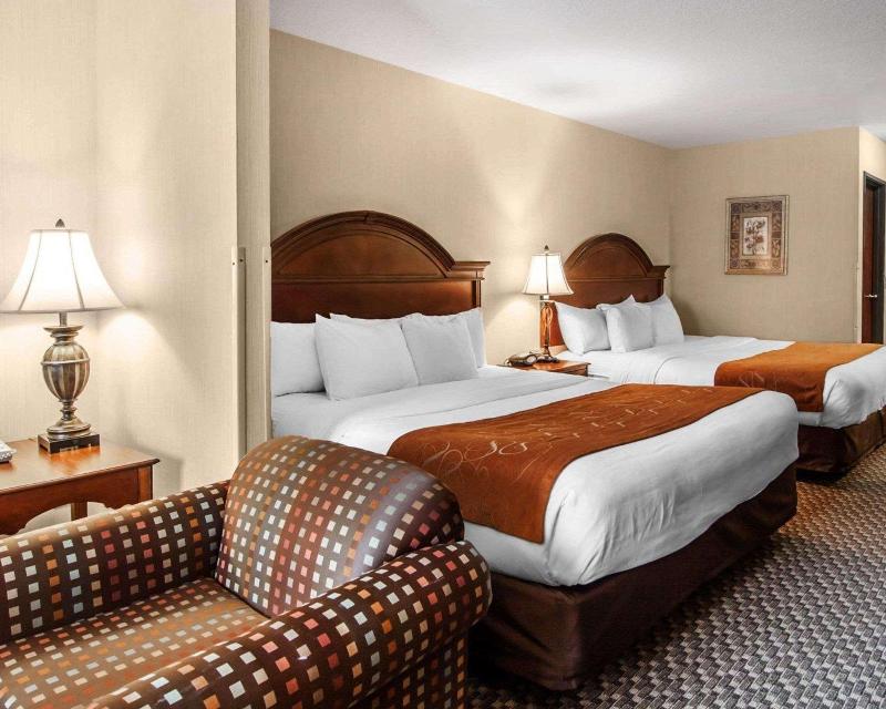 Comfort Suites Corvallis image