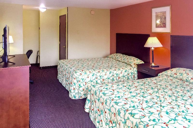 Rodeway Inn Willamette River image