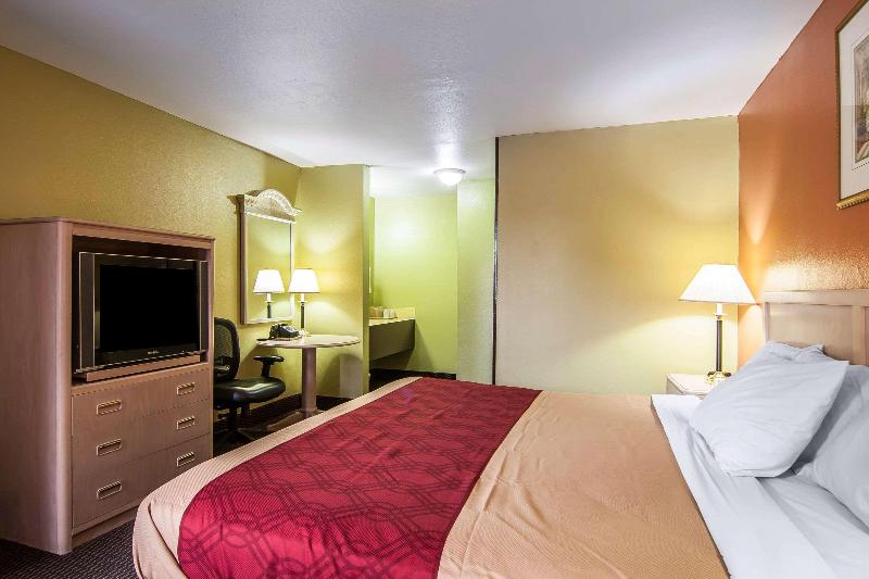 Rodeway Inn Willamette River image